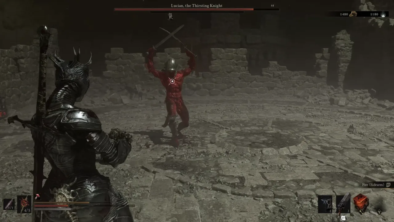Image showing a Mortal Shell 2 player fighting Lucian, the Thirsting Knight, while he prepares to do his Overhead Double Swing attack