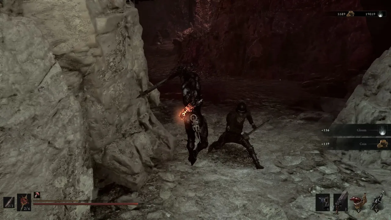 Image showing a Solder performing a sidestep attack against Proxima